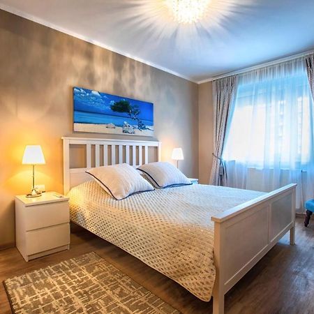 Appartamento Apartament Heavenly Heaven Braşov Esterno foto