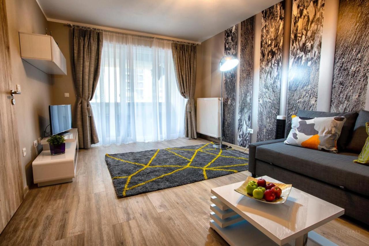Appartamento Apartament Heavenly Heaven Braşov Esterno foto
