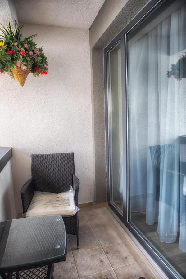Appartamento Apartament Heavenly Heaven Braşov Esterno foto