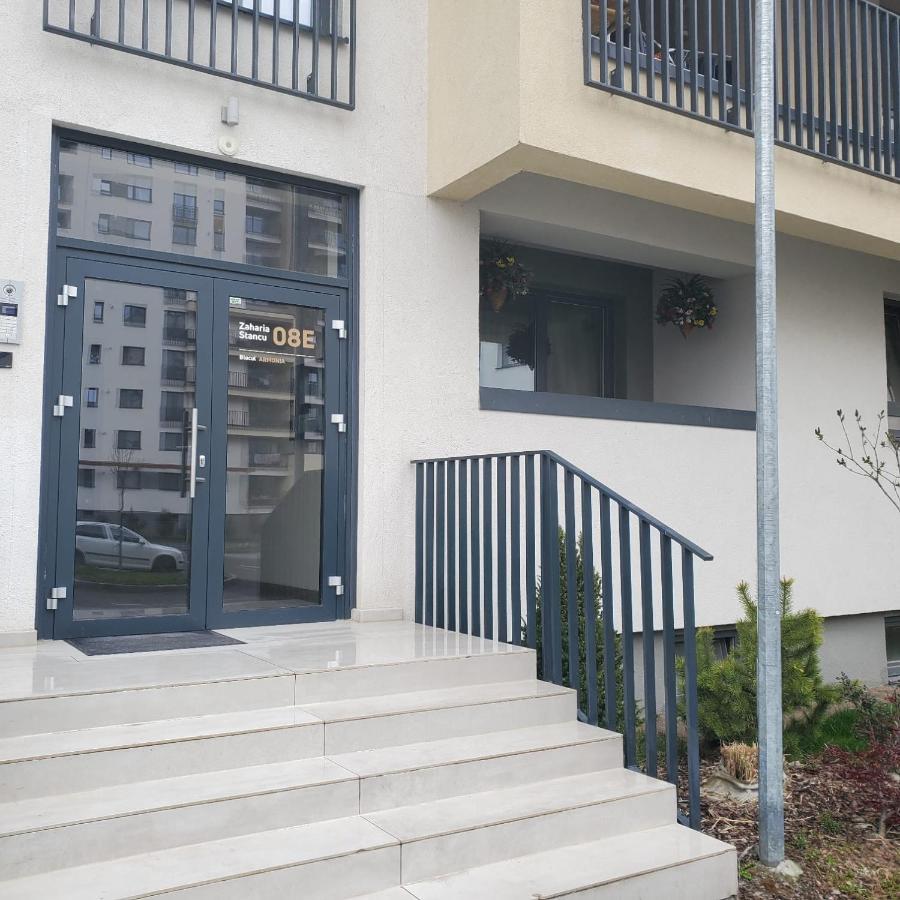 Appartamento Apartament Heavenly Heaven Braşov Esterno foto